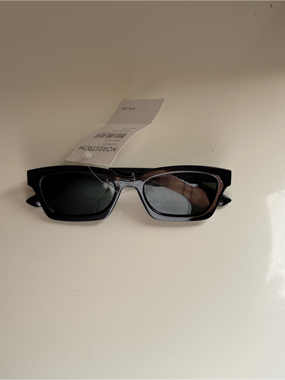 Nordstrom (Aire) Black Rectangular Sunglasses with Dark Lenses